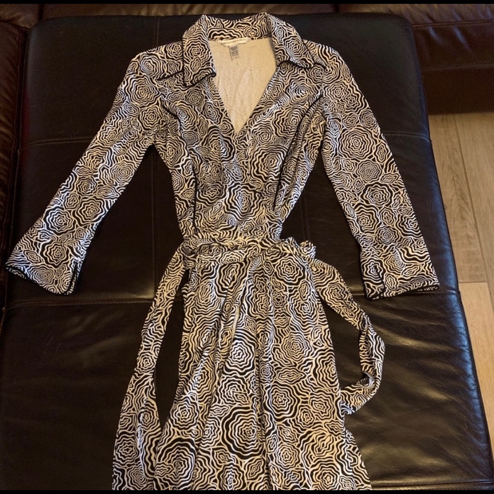 DVF Silk Black and white wrap dress